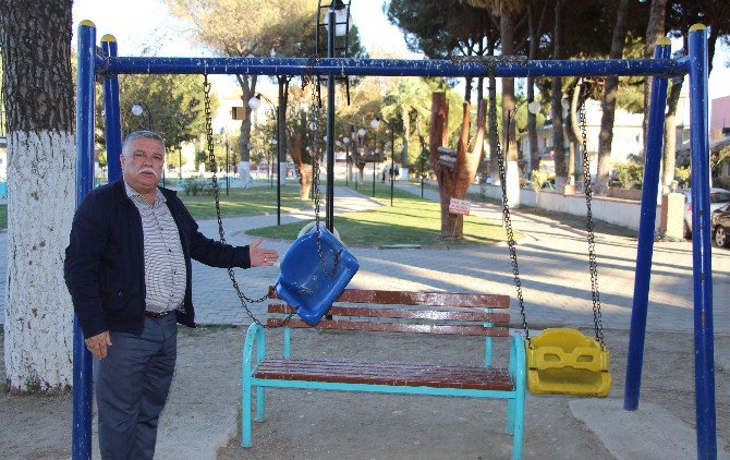 Germencik’te Meclis Üyesinin Park Tepkisi