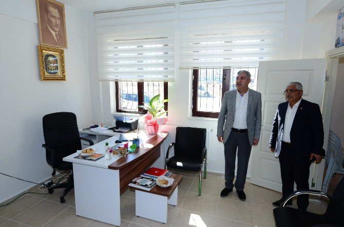 Hoca Ahmet Yesevi Mahallesinde Muhtar Evi Hizmete Girdi