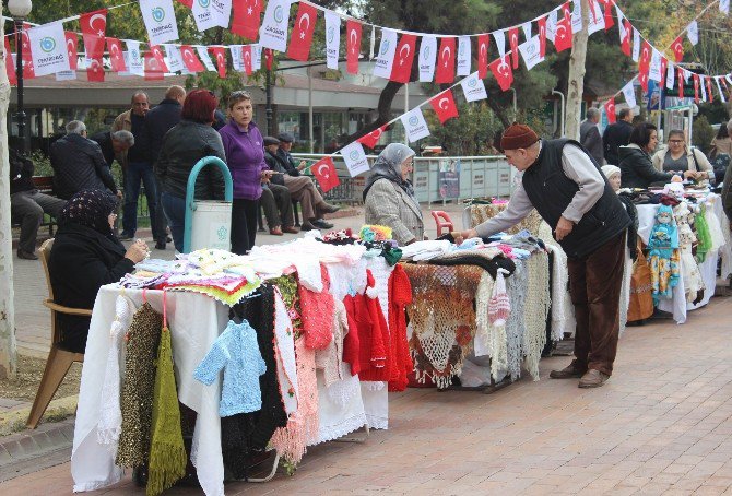 Kadınlar Dayanışmayla Para Kazanıyorlar