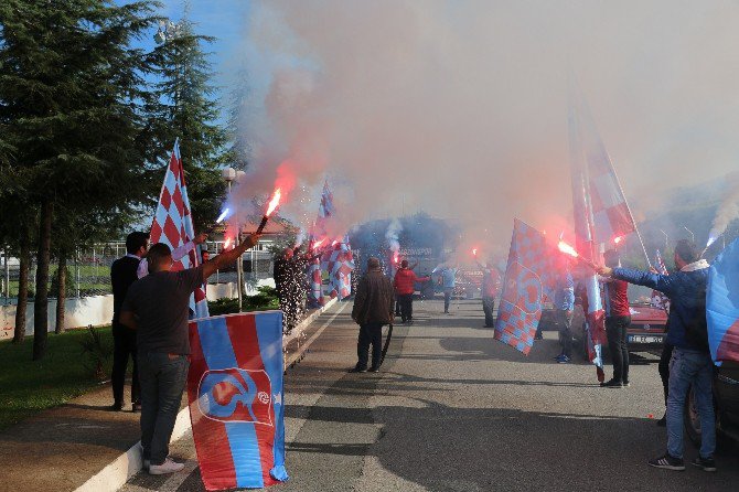 Trabzonspor’a Kılıçlı Uğurlama