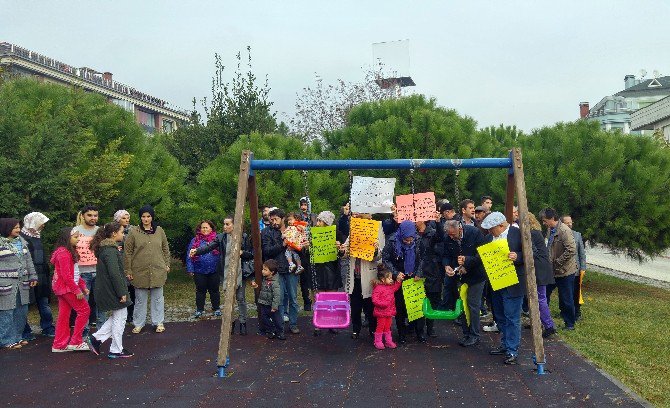 Bakırköy’de Çocuk Parkına Baz İstasyonuna Mahalleliden Tepki