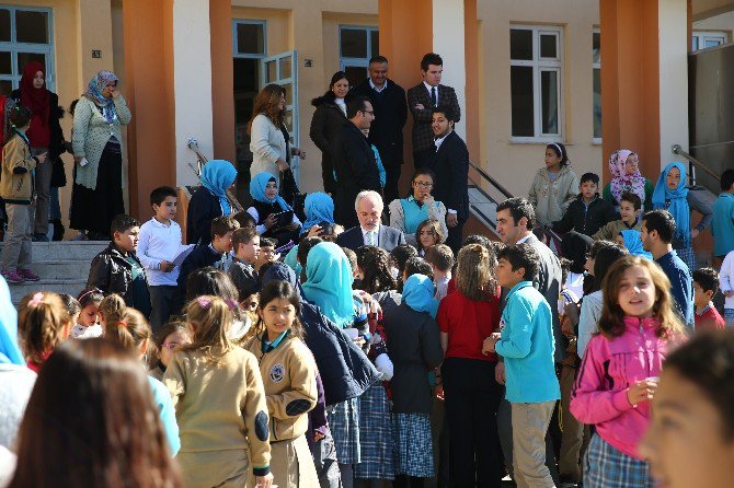 Başkan Kamil Saraçoğlu’ndan Okul Ziyaretleri