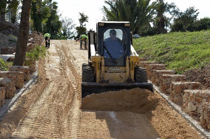 Tarık Akan’ın İsmi Antalya’da Yaşayacak