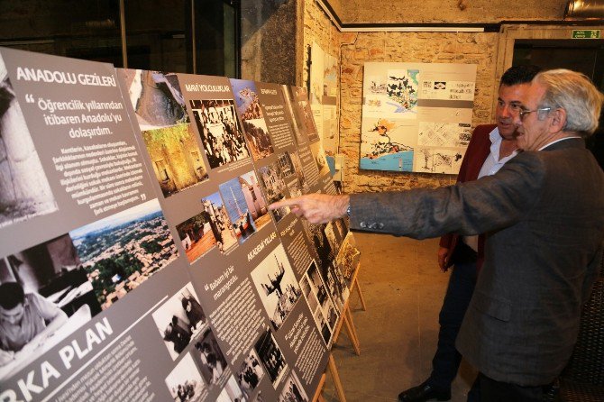 Başkan Kocadon, Ödüllü Mimar Gürsel’in Sergisini Gezdi