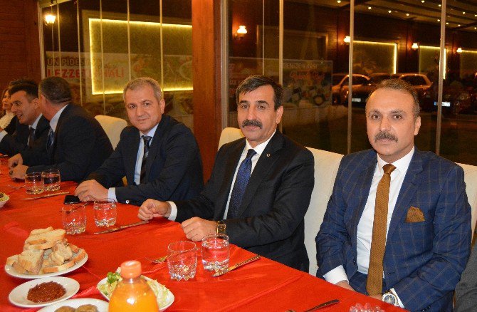 Kahveci: "Yeni Kapı Ruhu Sözde Kalmamalı"