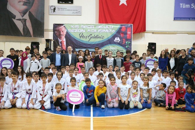 Bayrampaşa Kış Spor Okulları Sezonu Açıldı