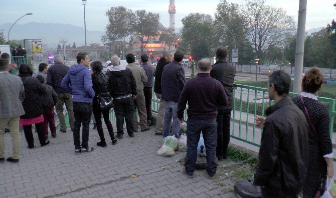 Orduevi Yakınındaki Şüpheli Paket Fünye İle Patlatıldı