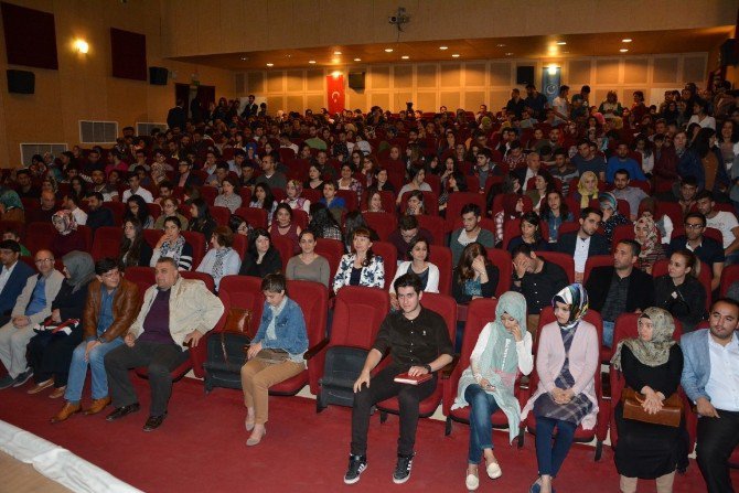 Adıyaman Belediyesinden Yetişkin Ve Çocuklar İçin Tiyatro