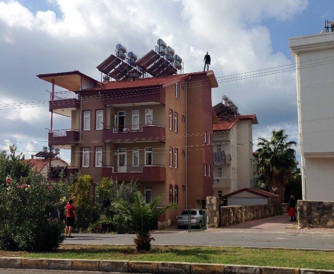 Antalya’da İntihar Teşebbüsü