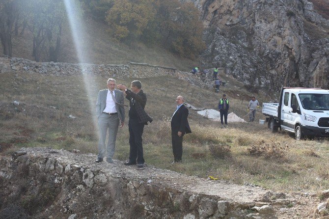 Mezarlıklarda İki Belediyeden Örnek İşbirliği