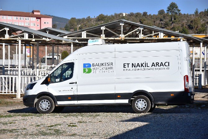 Büyükşehir’den Dursunbey Mezbahanesine Et Nakil Aracı