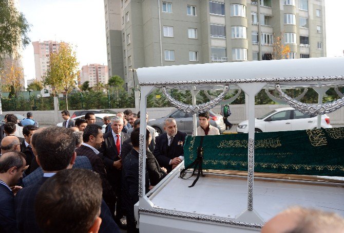 Zahide Nine Son Yolculuğuna Uğurlandı