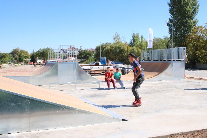 Beyşehir’de Kurulan Skate Park, Gençlerin Gözde Adresi Oldu