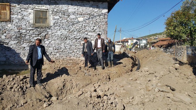 Bir Mahallenin Daha Kanalizasyon Sorunu Çözüldü