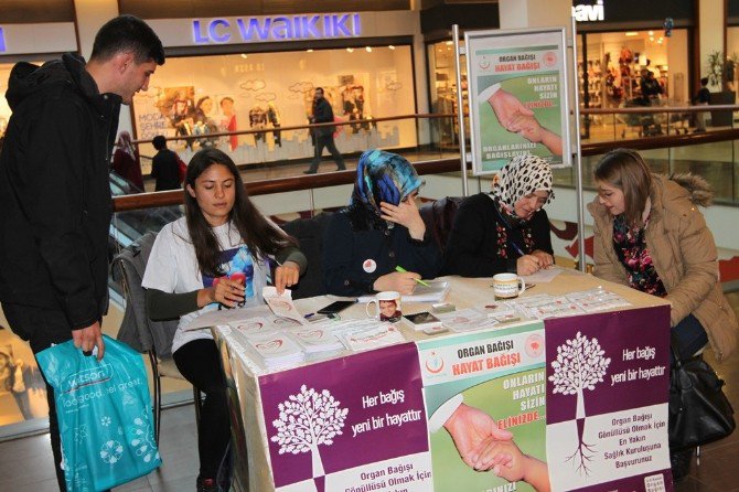 Erzurum Forum Avm’de Organ Bağışı Standı Açıldı