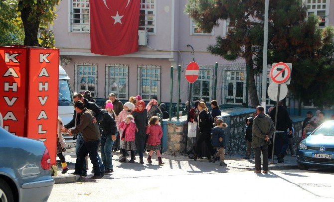 Bilecik’te Okul Giriş Çıkış Saatleri Değiştirildi