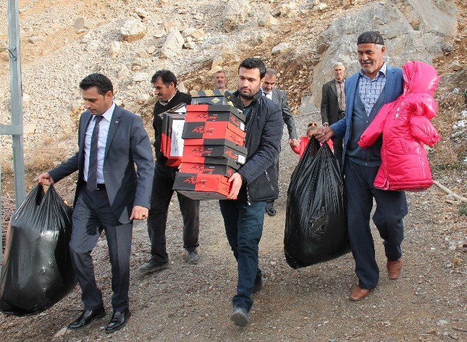 Bir Mektupla Köyün Tüm Çocuklarını Mutlu Etti