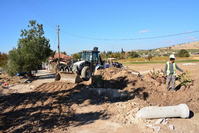 Maski Lütfiye Mahallesi’nin Altyapısını Yeniliyor