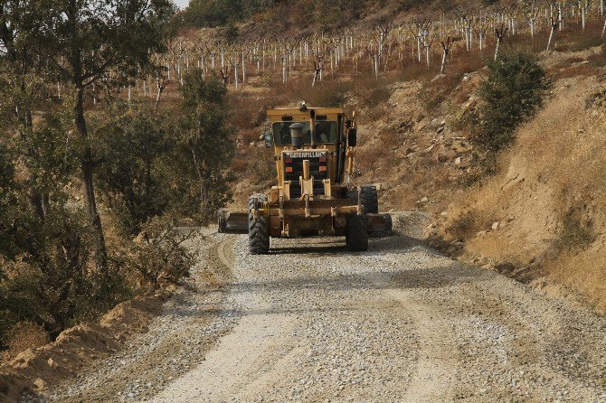 Mahallelerin Yol Sorunları Ortadan Kalkıyor