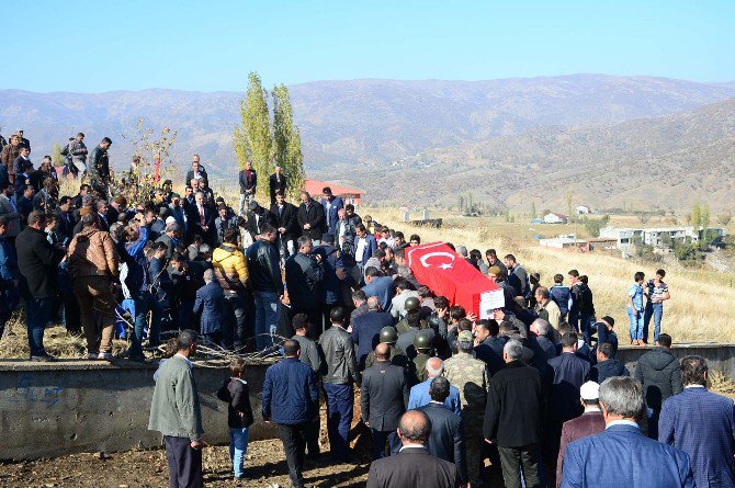 Bitlis Şehidini Uğurladı