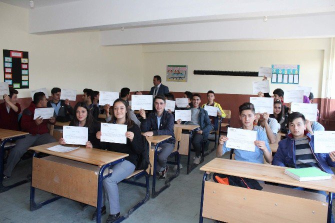 Yozgat Mesleki Ve Teknik Anadolu Lisesi Öğrencilerine ‘Paramı Yönetebiliyorum’ Eğitimi Verildi