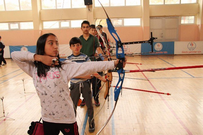 Yozgat’ta Okçuluk Sporu Geliştiriliyor