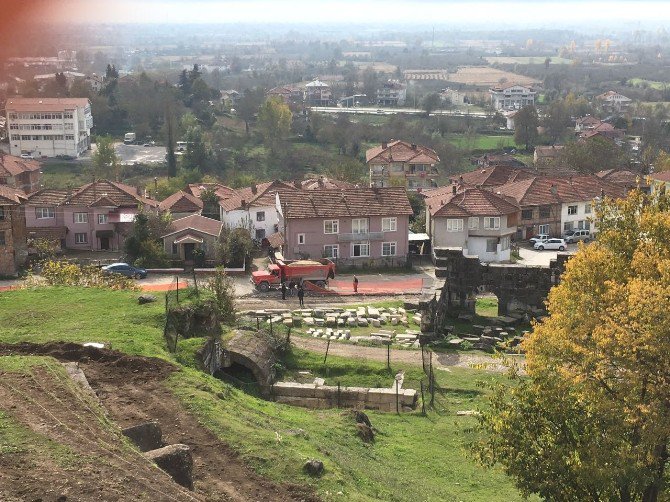 Antik Tiyatroda Düzenleme Başladı