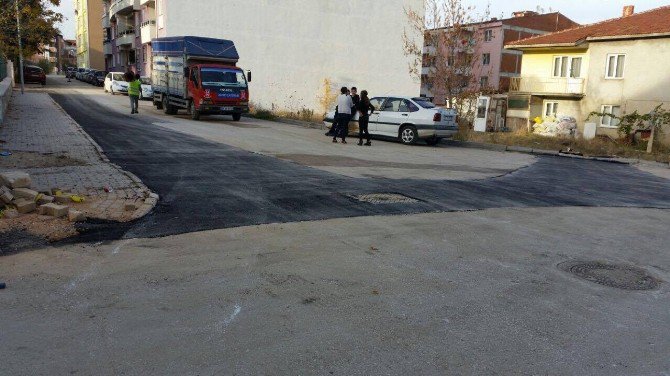 Bilecik’te Birçok Noktada Asfalt Yama Çalışmaları Devam Ediyor