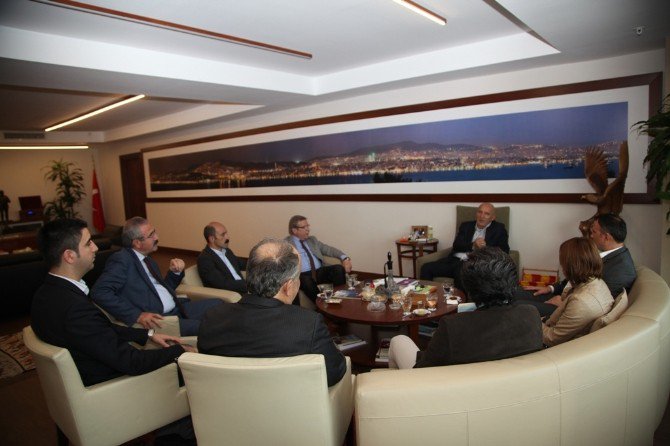 Chp İlçe Başkanları Başkan Altınok Öz’ü Ziyaret Etti