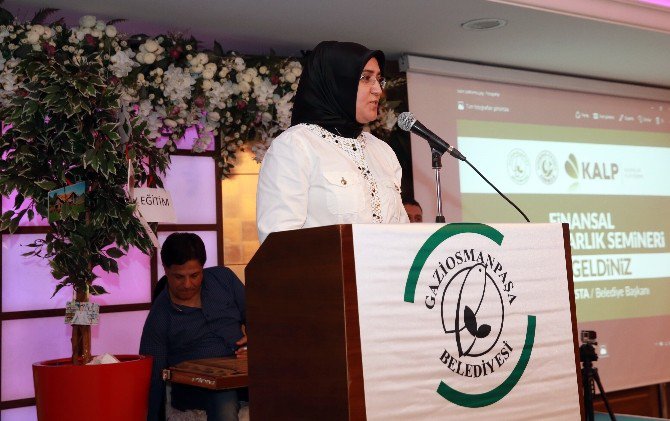 Gaziosmanpaşalı Ev Kadınlarına "Finansal Okur-yazarlık" Semineri