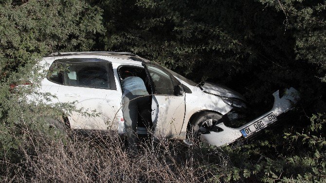 Hurdaya Dönen Otomobilden Sağ Çıktılar