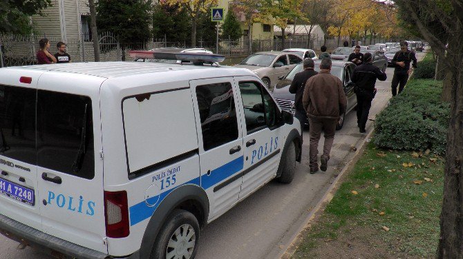 Yaya Geçidinde Otomobilin Çarptığı Kadın Ağır Yaralandı