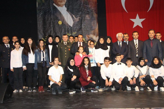 Kahta’da 10 Kasım Atatürk’ü Anma Programı Düzenlendi