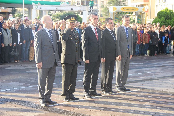 Edremit’te 10 Kasım Atatürk’ü Anma Töreni