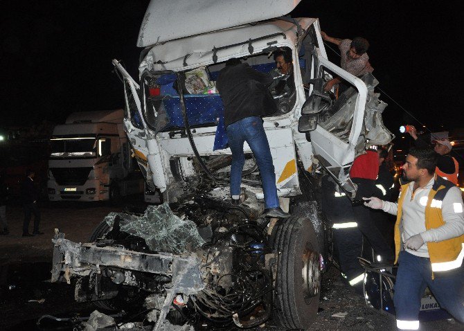 Bozüyük’te Feci Kaza, 1 Ölü 2 Yaralı