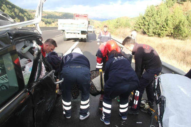 Uyuyan Sürücü Tır’a Arkadan Çarptı: 2 Yaralı