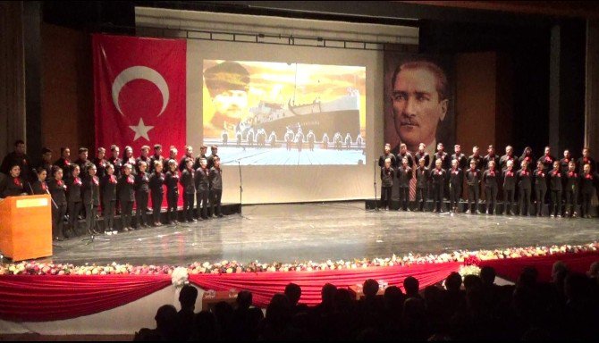 Bursa’da Lise Öğrencileri Atatürk’ün Sevdiği Şarkıları Seslendirdi