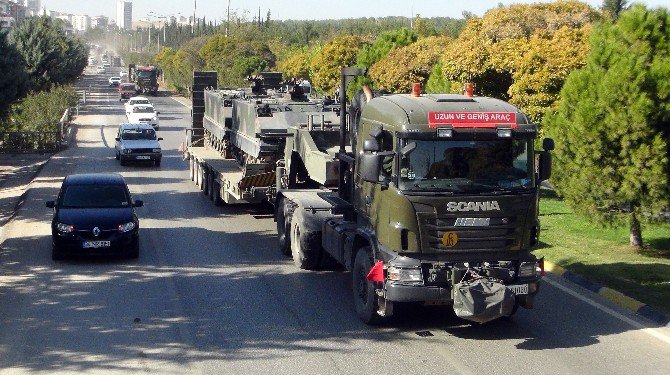 Silopi’ye Askeri Sevkiyat Sürüyor