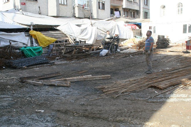 Devrek’teki Otopark İnşaatı Devam Ediyor