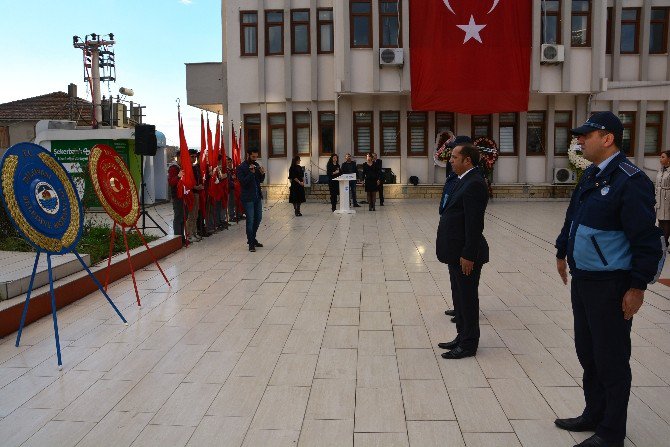 Dilovası’nda Atatürk’ü Anma Programı Düzenlendi