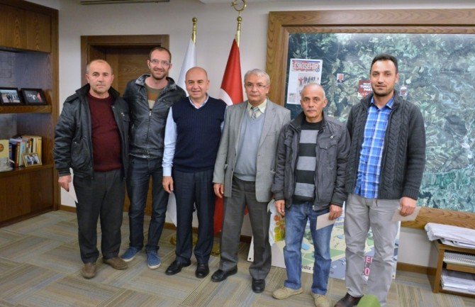 Gediz Belediye Başkanı Mehmed Ali Saraoğlu’ndan Amatör Spor Kulüplerine Destek