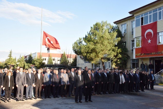 Kartepe’de Atatürk’ü Anma Programı Düzenlendi