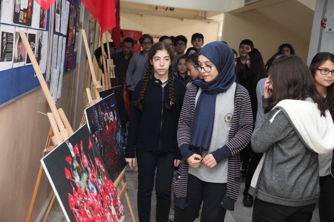 15 Temmuz Sergisi Öğrencilerle Buluştu