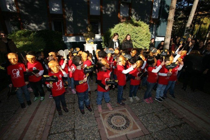 Odunpazarı Belediyesi Ata’sını Unutmadı