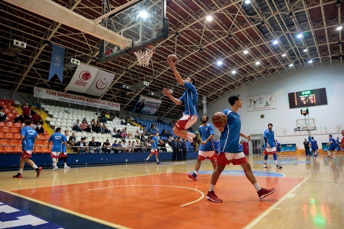 Kepez Belediyespor 4. Maçına Çıkıyor