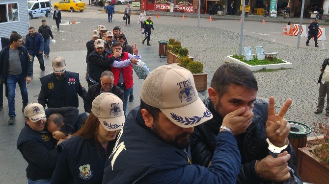 Bursa’da Terör Zanlıları Sloganlarla Hakim Karşısına Çıktı