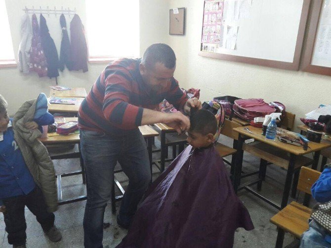 ‘Her Zaman Yanınızdayız’ Proje Ekibi Hüseyinli Mahallesindeydi