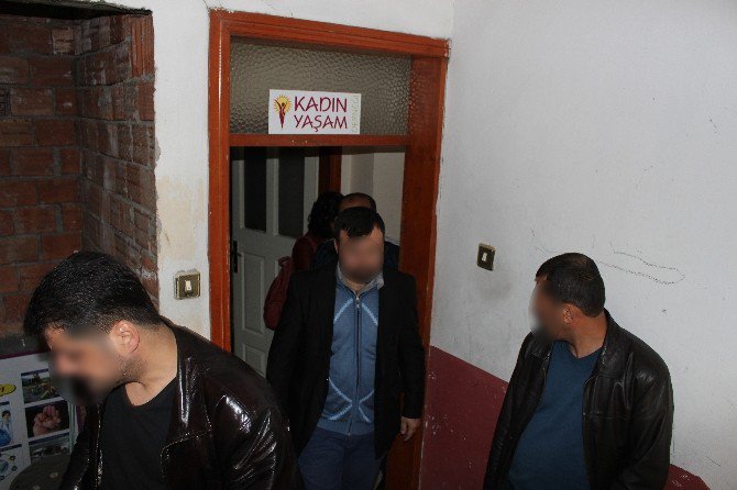 Terör Örgütüne Yakın Olduğu Düşünülen Dernekler Mühürlendi