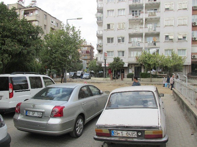 Plansız Kazılar, Aydın’da Trafiği Çıkmaza Soktu