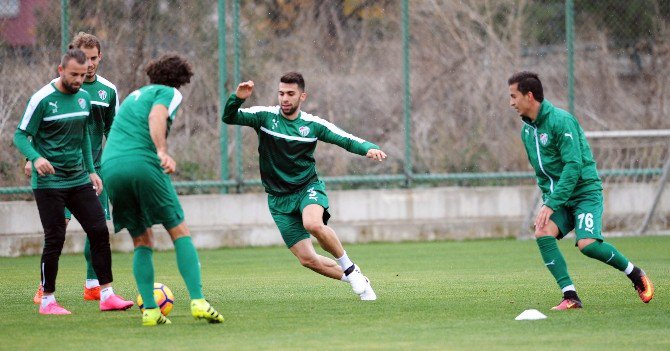 Bursaspor’da Emre Taşdemir Sevinci